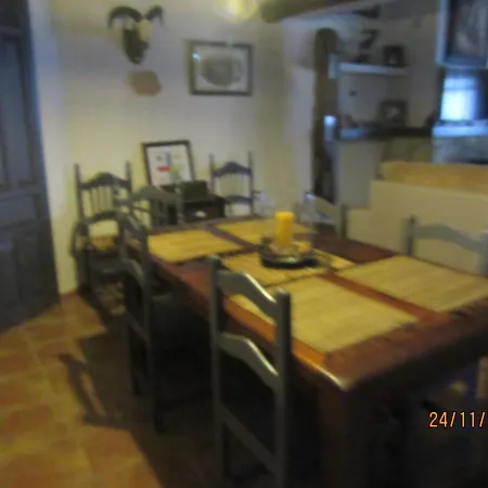 Casa La Montera * El Alcornocal