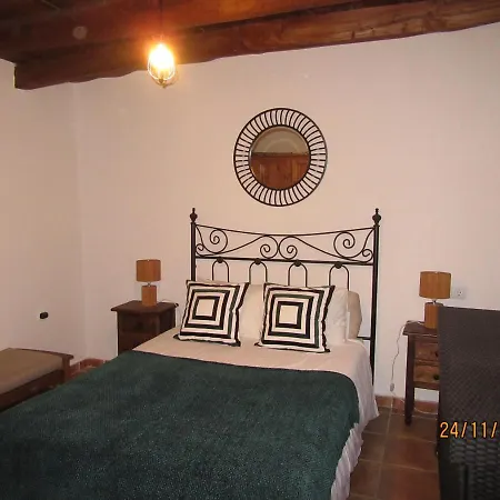 Holiday home Casa La Montera El Alcornocal